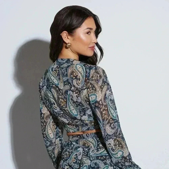 Dress forum Paisley Front Tie Top - Picture 10 of 11